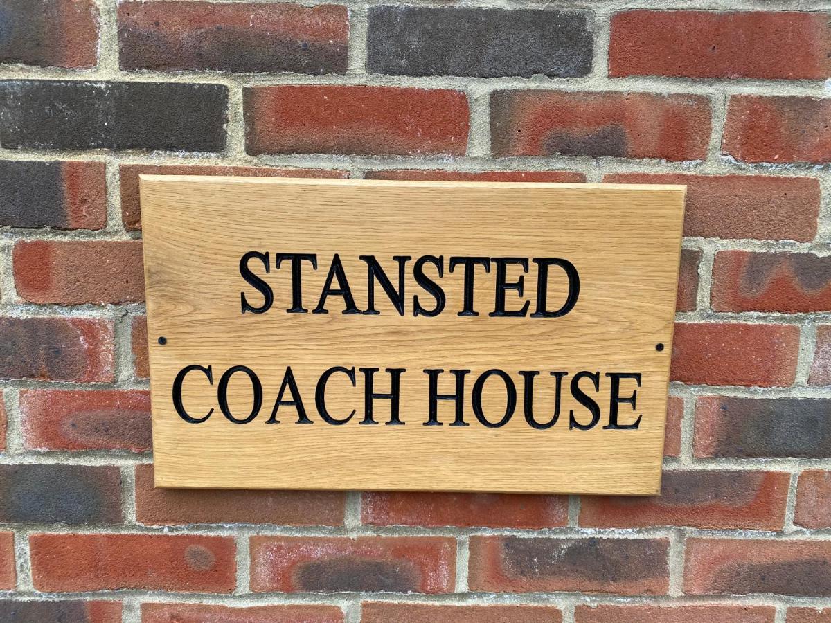 דירות Elsenham Stansted Coach House מראה חיצוני תמונה
